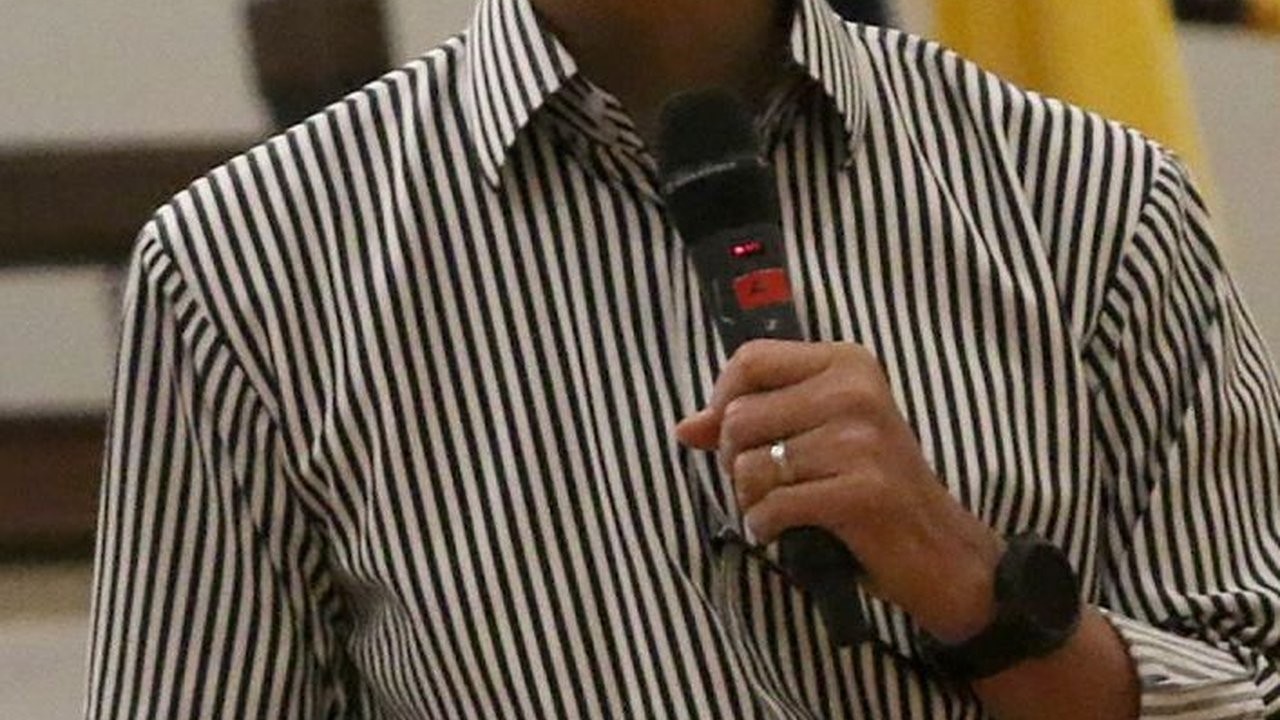 VIDEO: Jawab Panelis UI, Ganjar Pranowo Cerita Debat Dengan Menkes Hingga Ditelepon Luhut