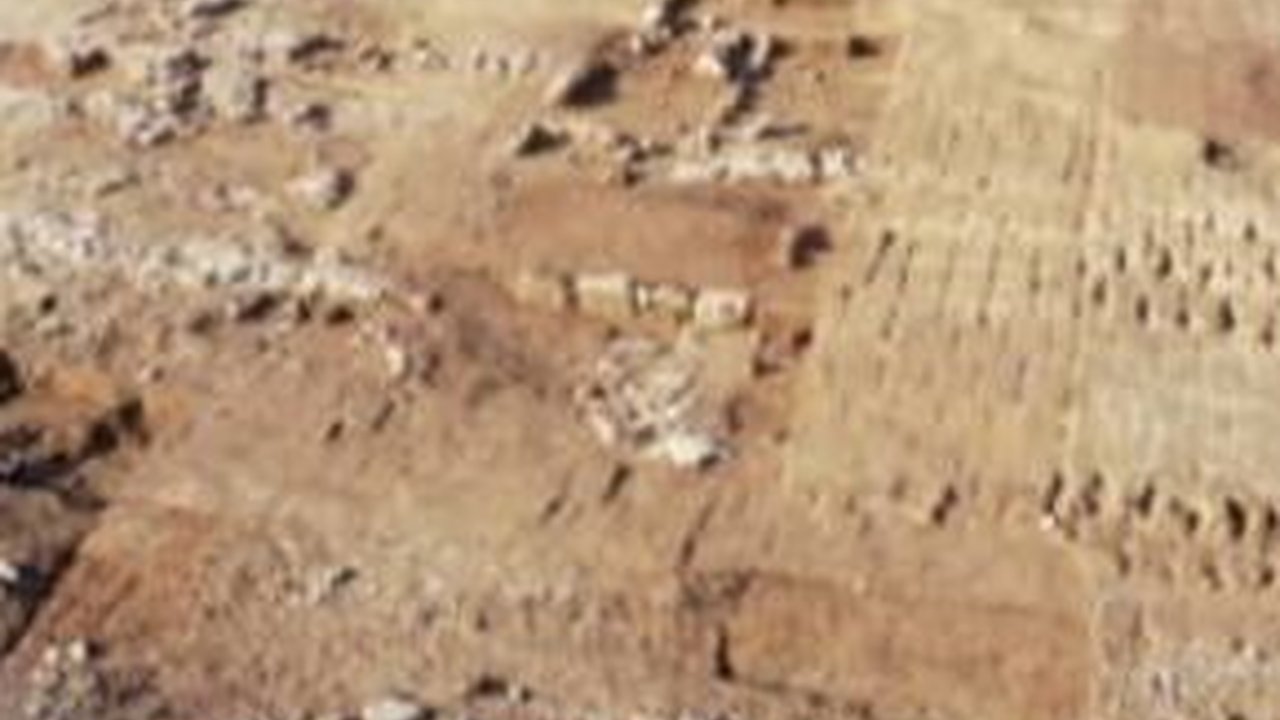 Kota Berusia 3.400 Tahun Ini Muncul dari Dalam Sungai, Ada Istana Sampai Benteng