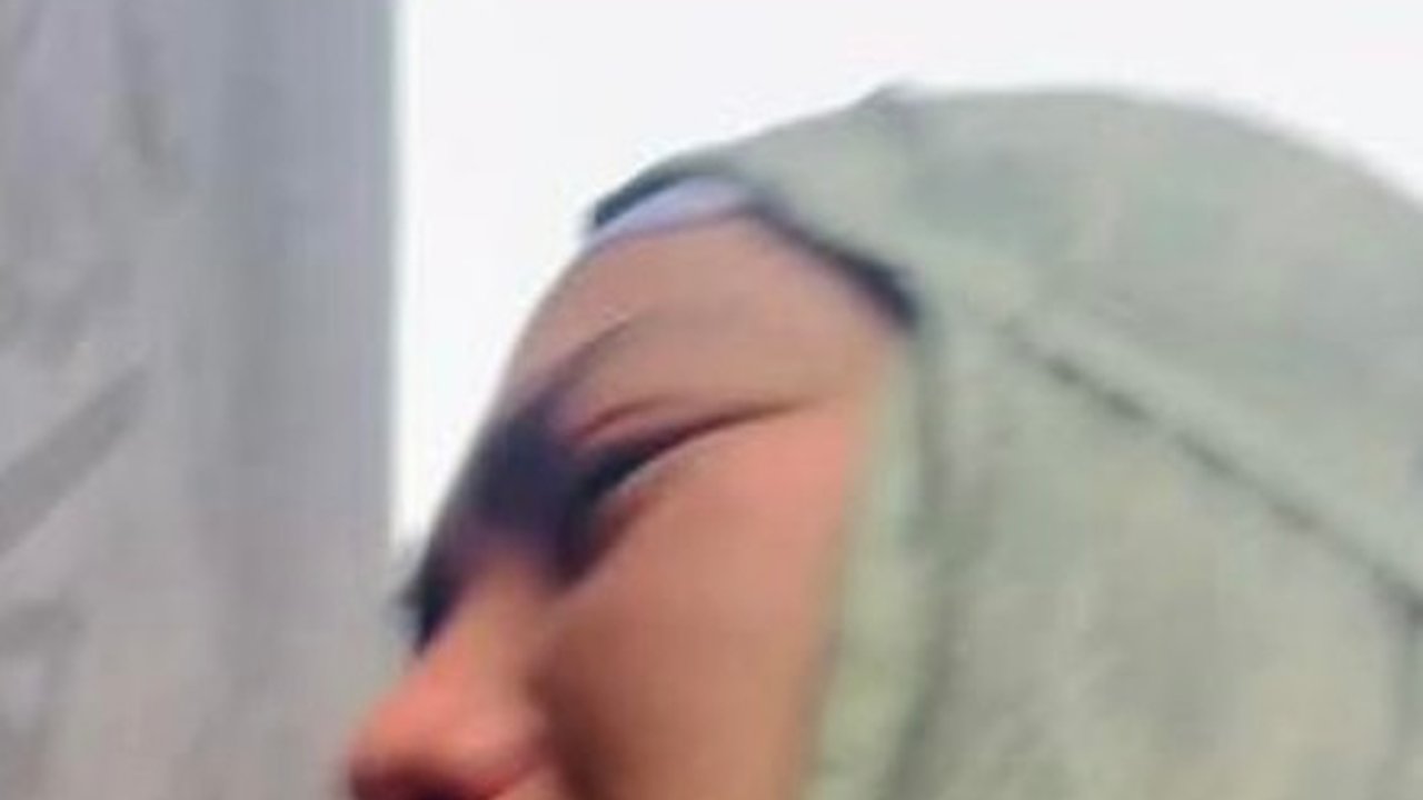 Viral Wanita Menangis di Depan Ka’bah, Alasannya Bikin Haru Warganet