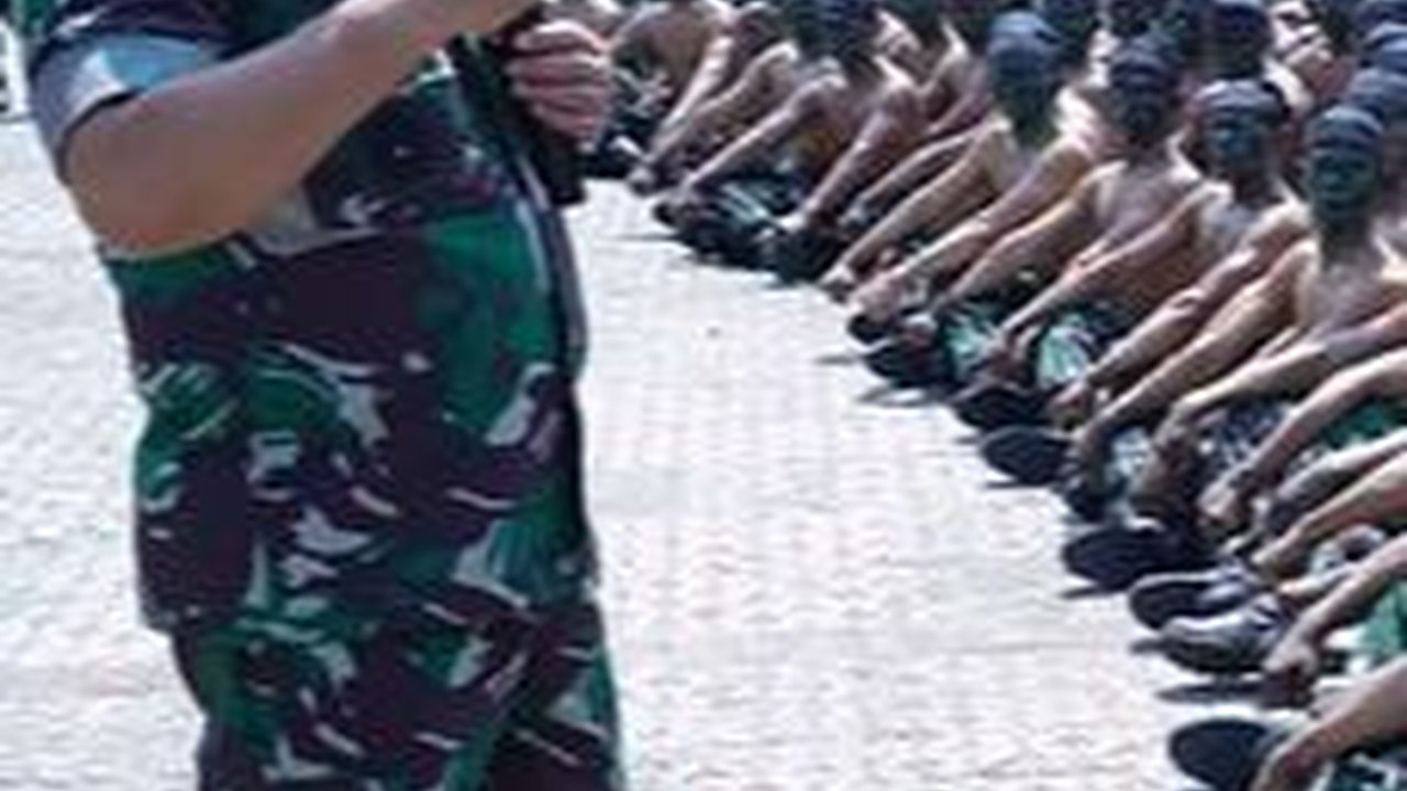 Jenderal TNI Kepalkan Tangan Bakar Semangat Prajurit Kostrad, Diberi Pesan Penting!