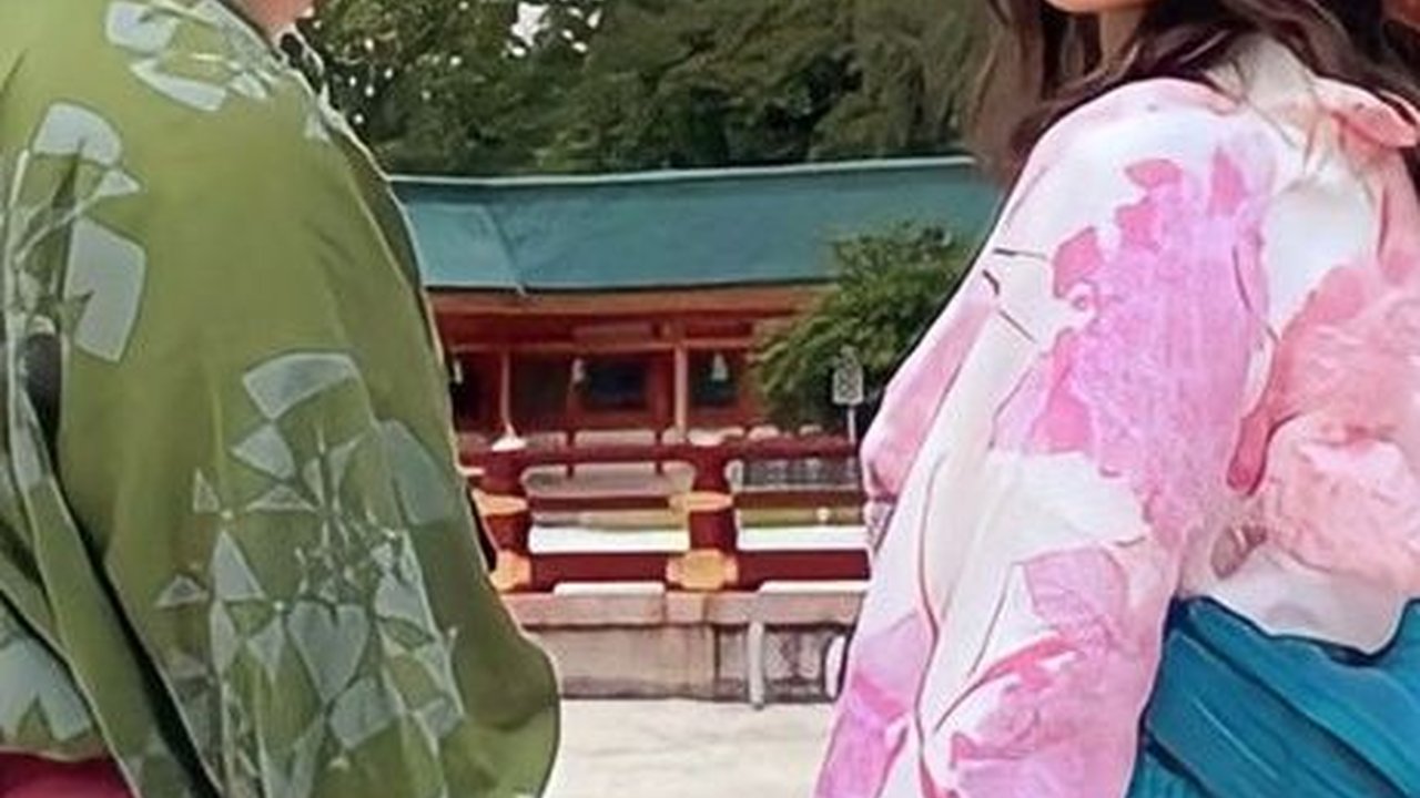 Tak Lagi Sungkan Umbar Kemesraan, Intip Sederet Potret Maxime Bouttier dan Luna Maya Saat Liburan di Jepang