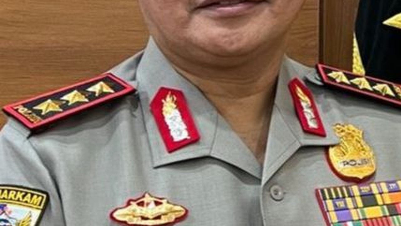 Pesan Jenderal Polisi saat Komjen Fadil Imran Berpangkat AKP 'Jadilah Bunga yang Berbeda'