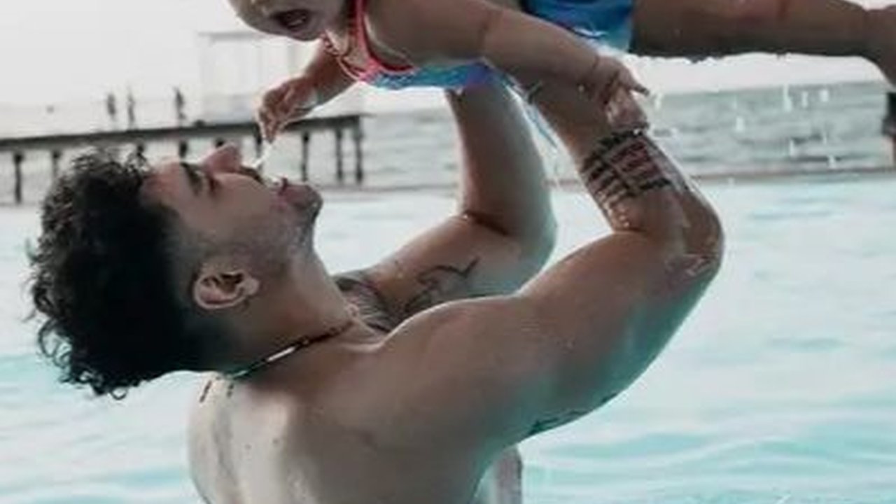 Hot Daddy, Ini 10 Potret Krisjiana Suami Siti Badriah Saat Rawat Anak