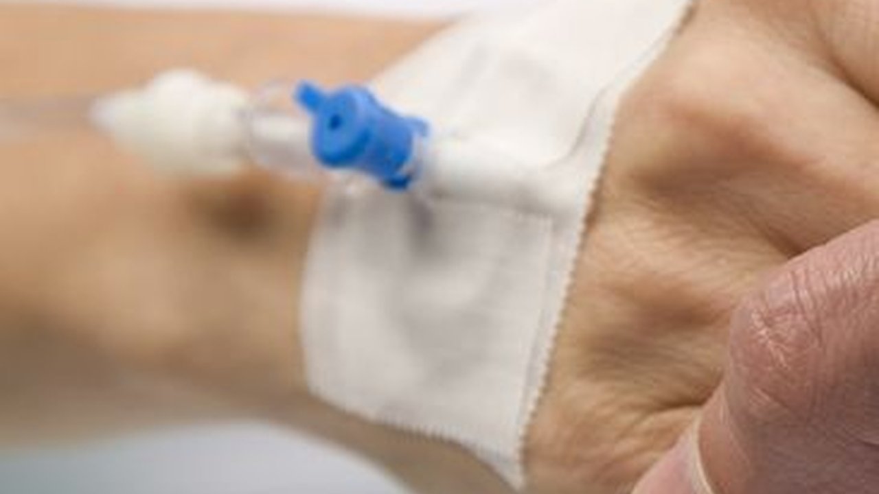 8 Bacaan Doa Cepat Sembuh untuk Orang Sakit Sesuai Syariat Islam, Lengkap Beserta Artinya