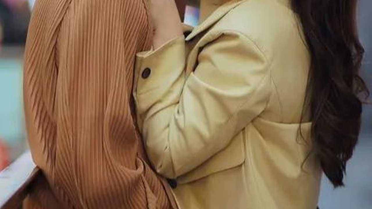 OOTD Ala Anak Muda, 10 Foto Raffi Ahmad dan Nagita di Madrid Bak ABG Pacaran