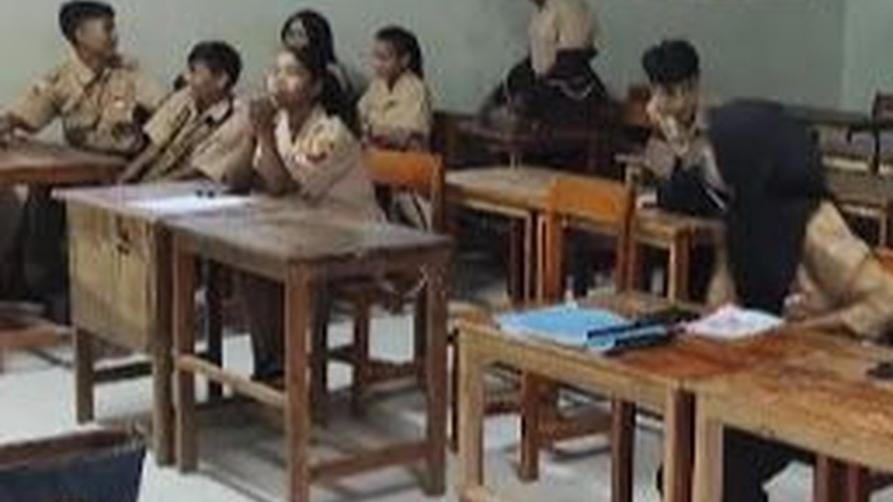 DPRD NTT Dukung Aturan Masuk Sekolah 05.30 Dicabut: Kebijakan Viktor Laiskodat Tidak Mendasar!