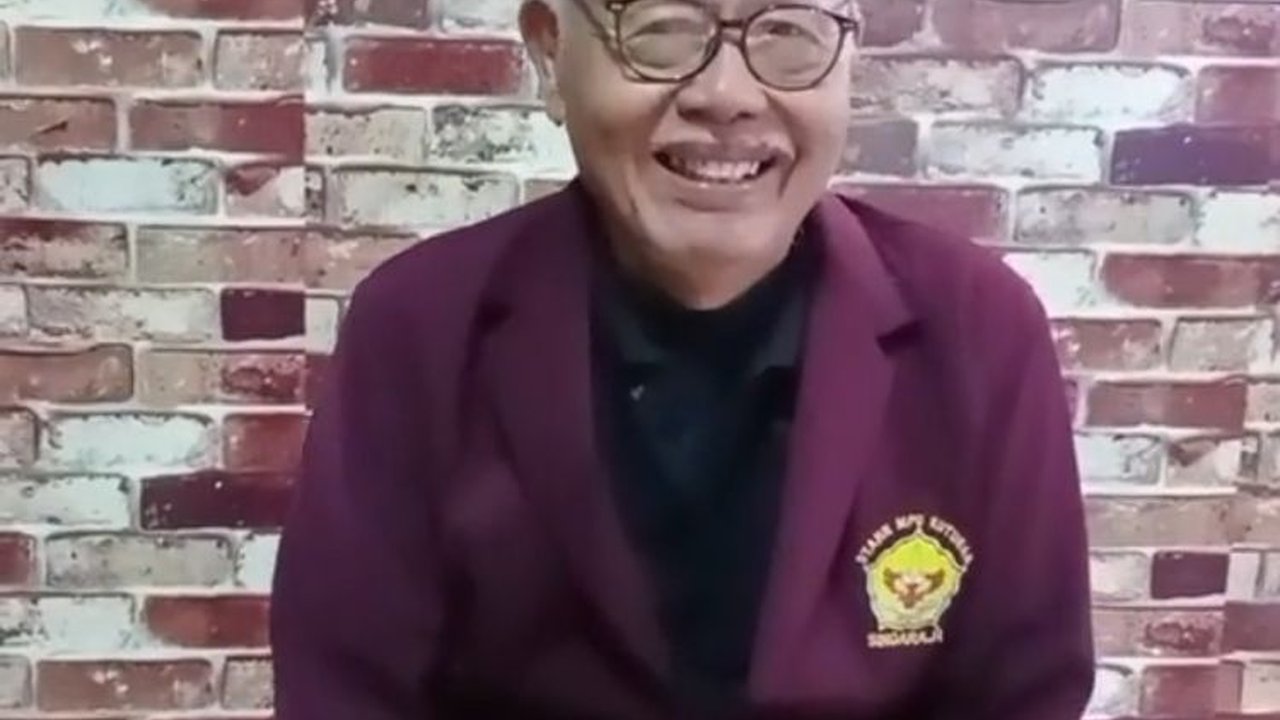 Viral Kakek 80 Tahun Tetap Semangat Jalani Ujian Proposal Skripsi, Bikin Salut