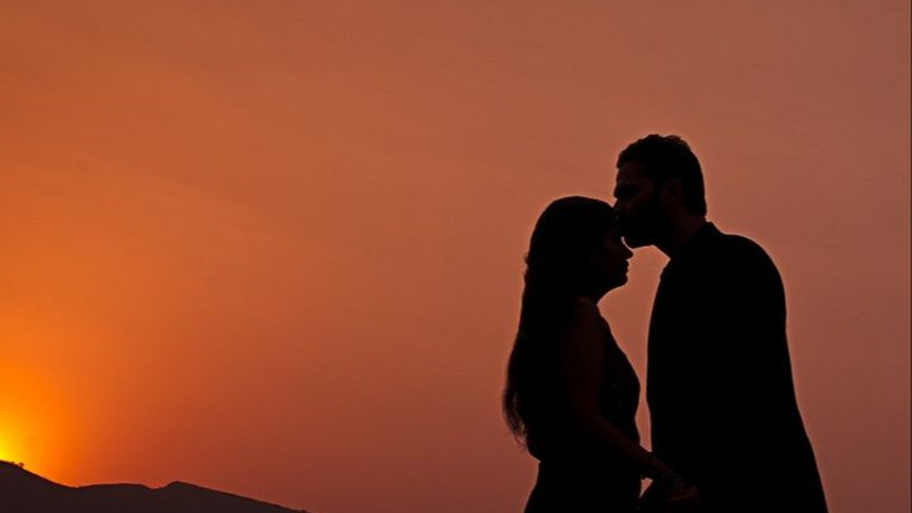 Kata-Kata Bahasa Arab Cinta dalam Diam, Ungkapkan Isi Hati dengan Romantis