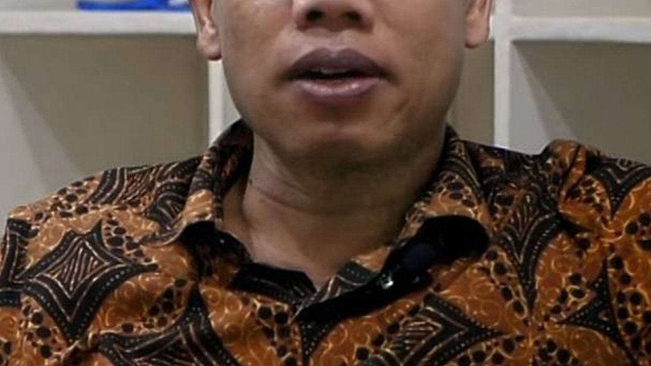 Bersyukur Lahir dari Keluarga Miskin, Isra Kini Sukses Punya Apotek hingga Pabrik Garmen di Pemalang