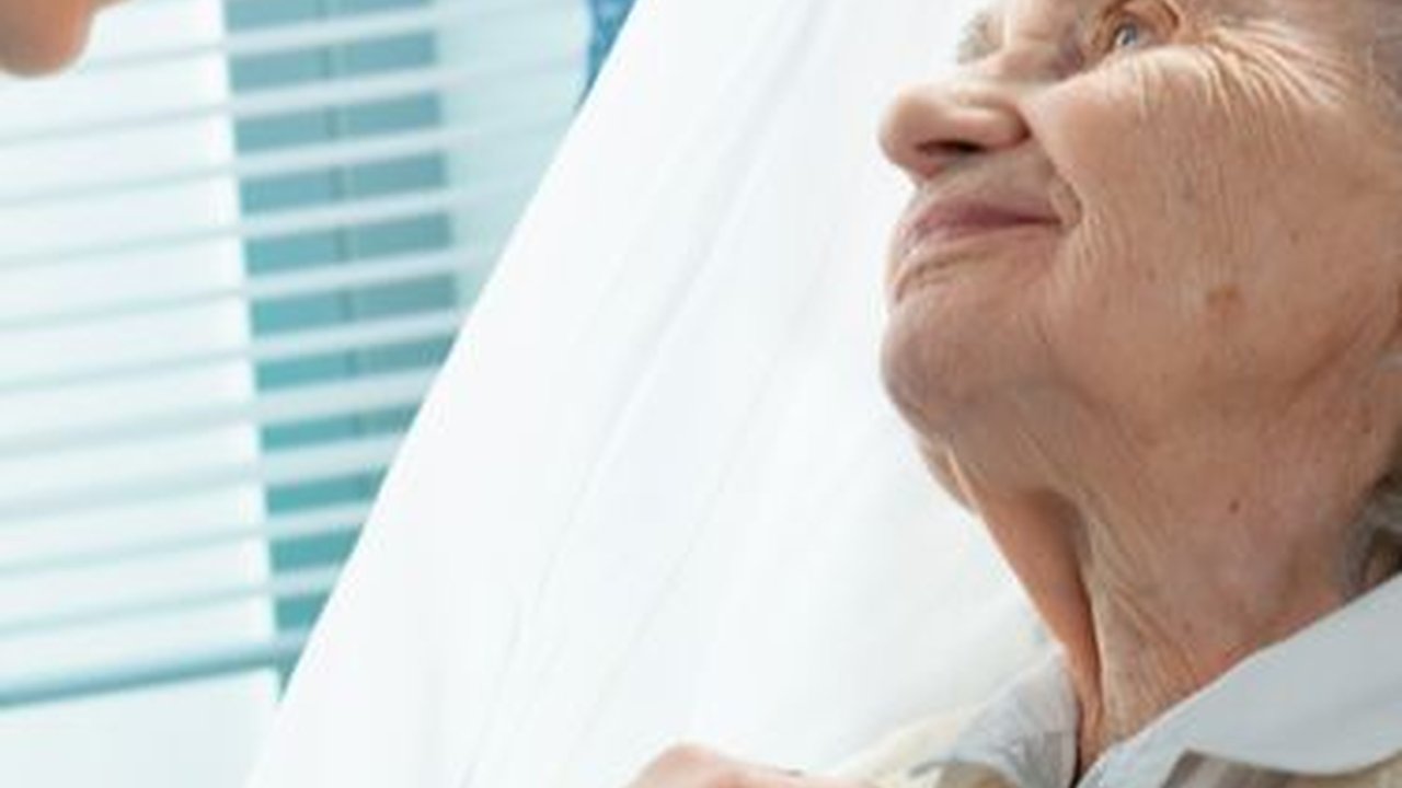 30 Ucapan Semoga Lekas Sembuh Islami untuk Menguatkan dan Memanjatkan Doa