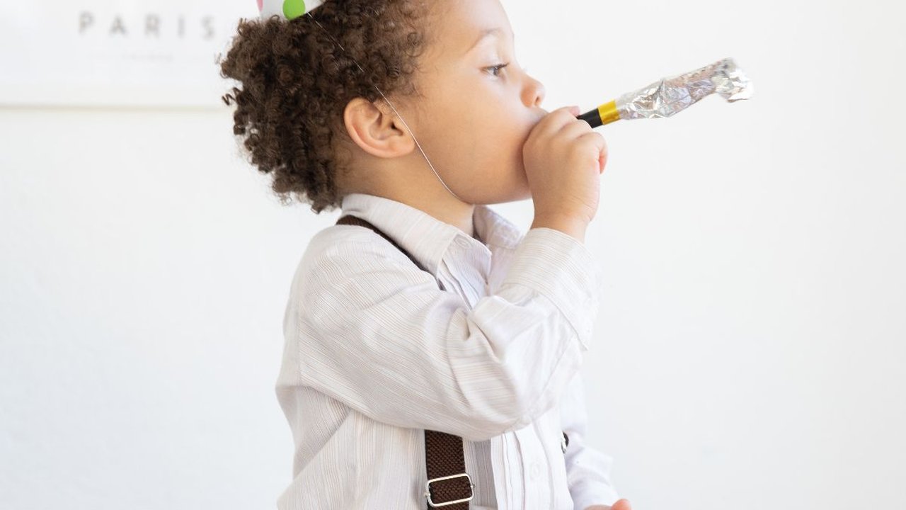 30 Ucapan Ulang Tahun untuk Anak Laki-laki yang Beri Harapan Baik dan Doa yang Mendalam