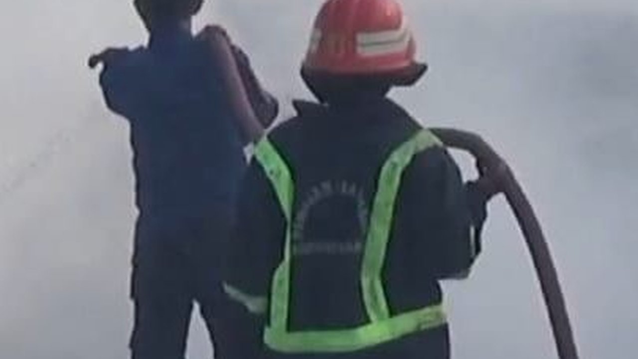 Sudah 3 Hari TPS Ilegal di Bekasi Terbakar, Damkar Kesulitan Jangkau Lokasi