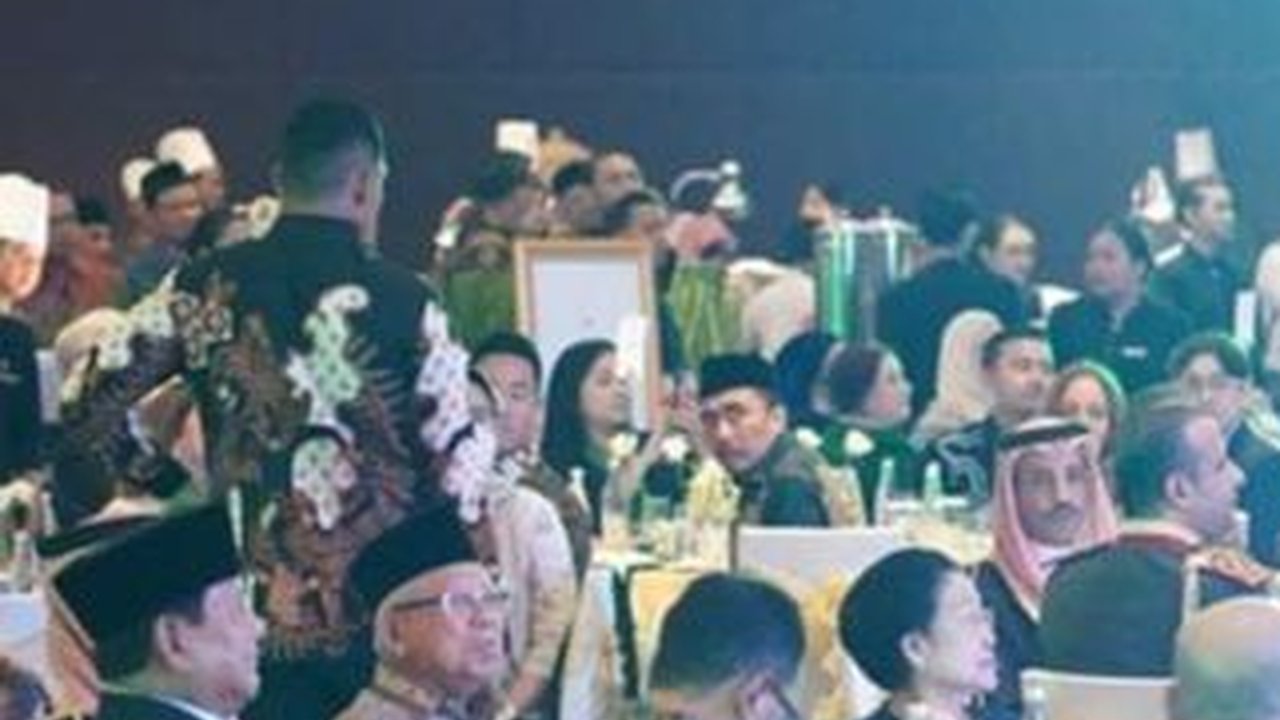 Gus Yaqut Unggah Momen Megawati Semeja dengan Prabowo: Ada Bocoran Penting