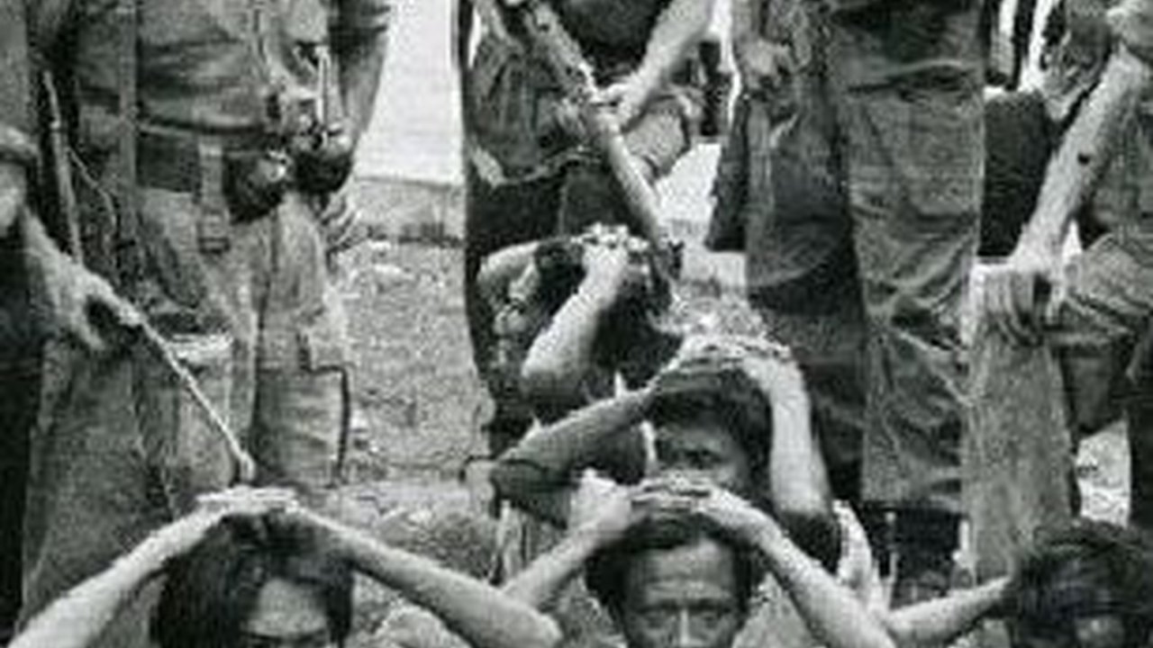 Deretan Potret Lawas Aktivitas Tentara Belanda di Indonesia yang Jarang Terekspos, Ada yang Bikin Sedih