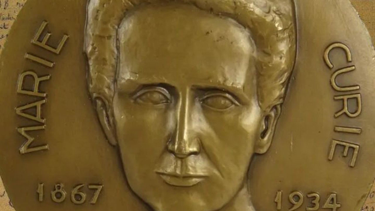 Tulisan Tangan Ilmuwan Pemenang Nobel Prize Ini Tak Boleh Sembarangan Dilihat, Bisa Berbahaya