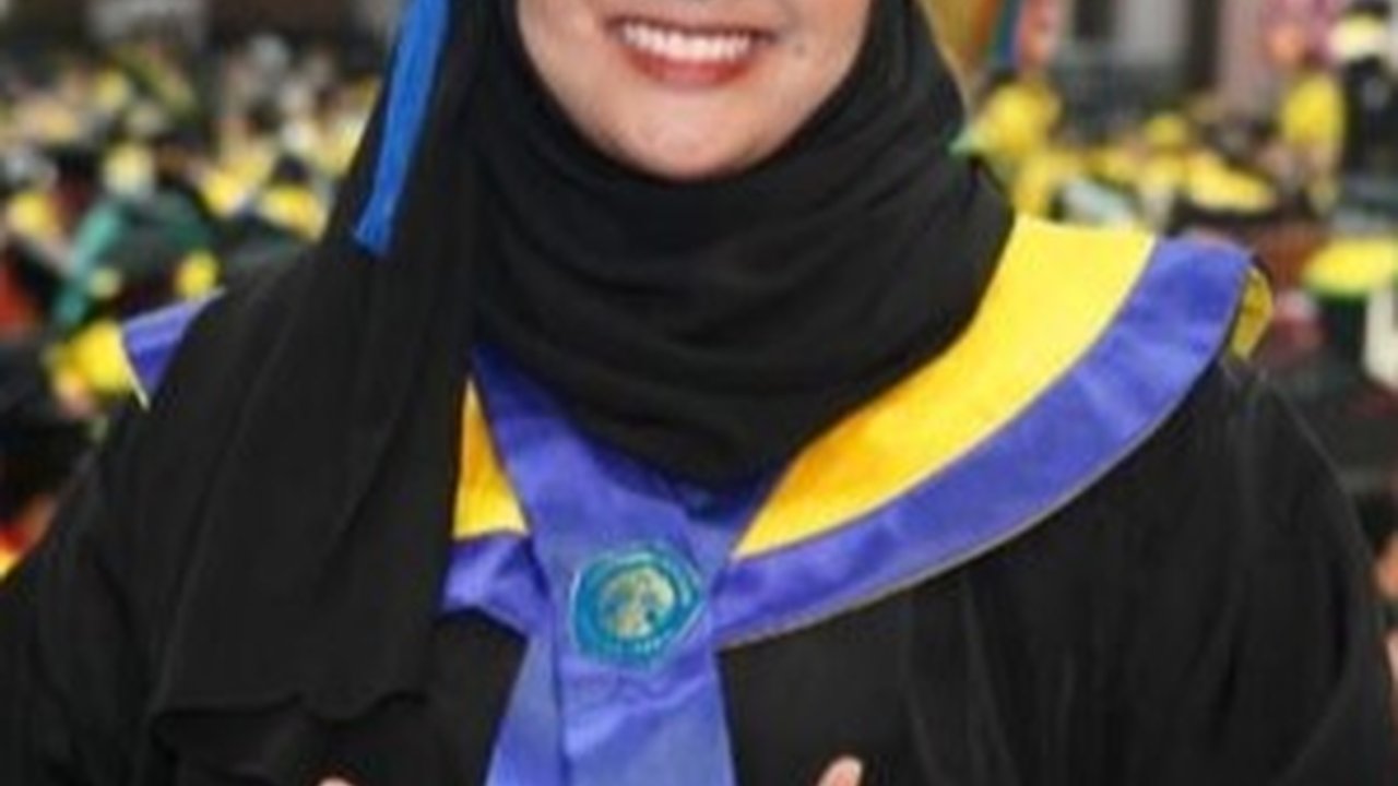 Fakta Sosok Athena Hastomo, Lulus S-2 UI di Usia 22 Tahun dengan IPK 4