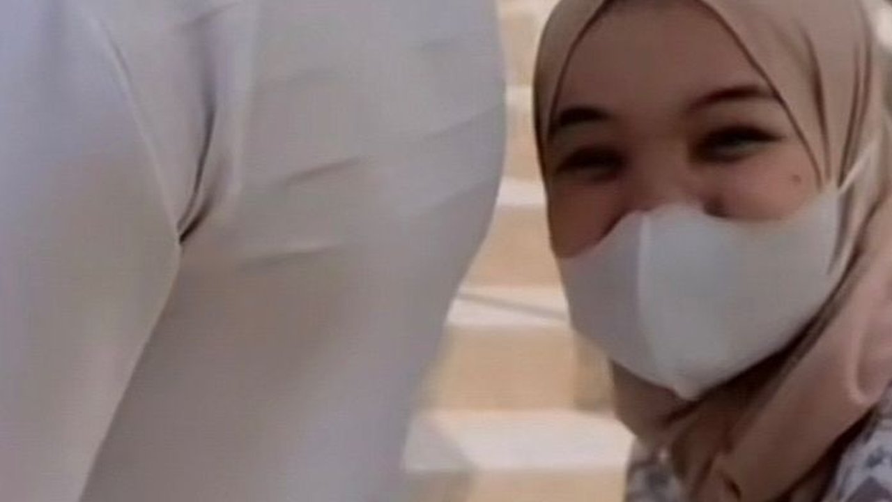 Viral Ibu Hamil Ngidam Ingin Sentuh Pinggang Pria Angkatan Laut, 'Semoga Debaynya Jadi Perwira Tinggi'