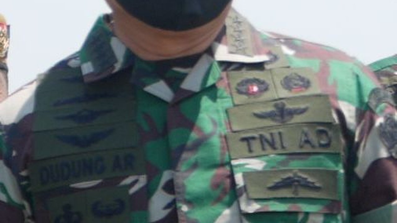 Jenderal TNI Saksikan Prajurit Bombardir Dua Pesawat Musuh