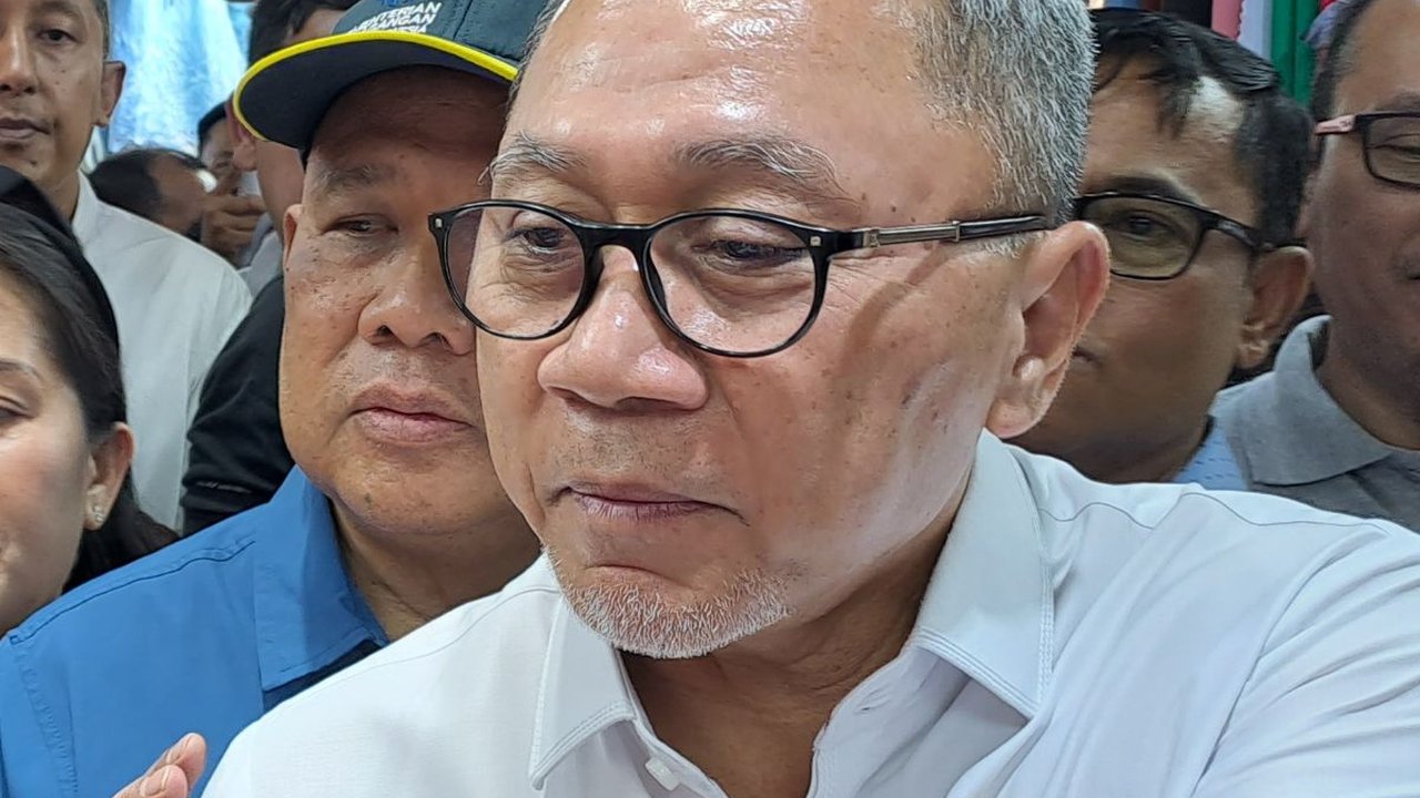 Pasar Tanah Abang Sepi, Mendag Borong Kerudung dan Bagi-Bagi Uang untuk Karyawan Toko