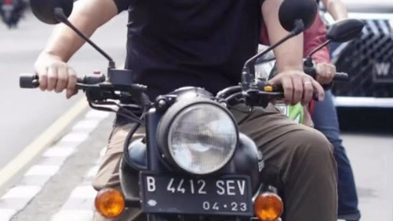 Intip Potret Sultan Djorghi ‘Takdir Cinta yang Kupilih' saat Riding Motor, Keren Banget