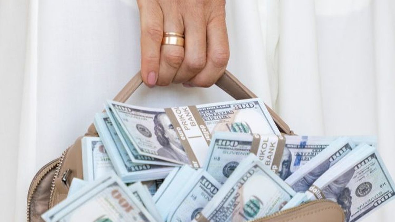 Ekonomi Kian Membaik, Total Tabungan Crazy Rich Indonesia Tembus Rp4.245 Triliun