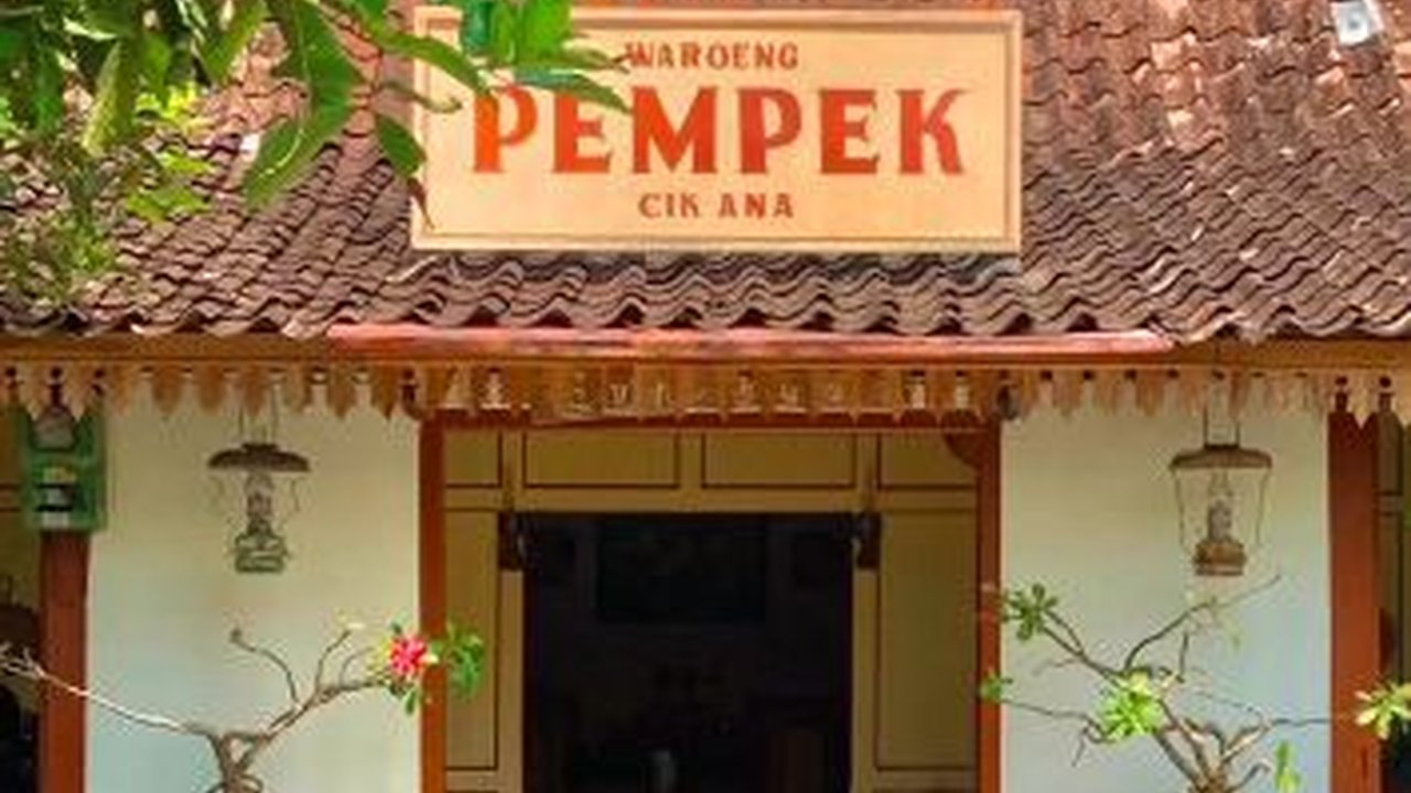 Cerita Pengusaha Pempek Bersaing dengan Toppoki: Masyarakat Sekarang Mau Makanan yang Keren-Keren
