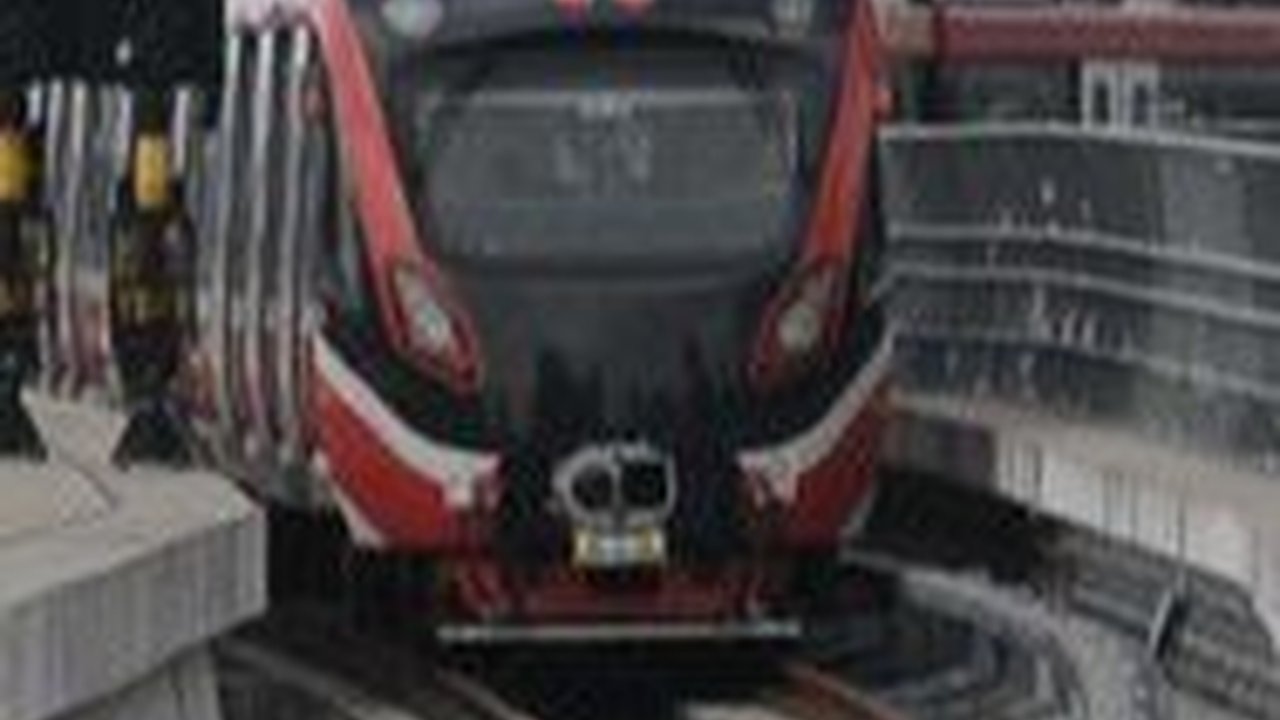 Erick Thohir Pastikan LRT Aman: Tak Mungkin Negara Ingin Mencelakakan Rakyatnya
