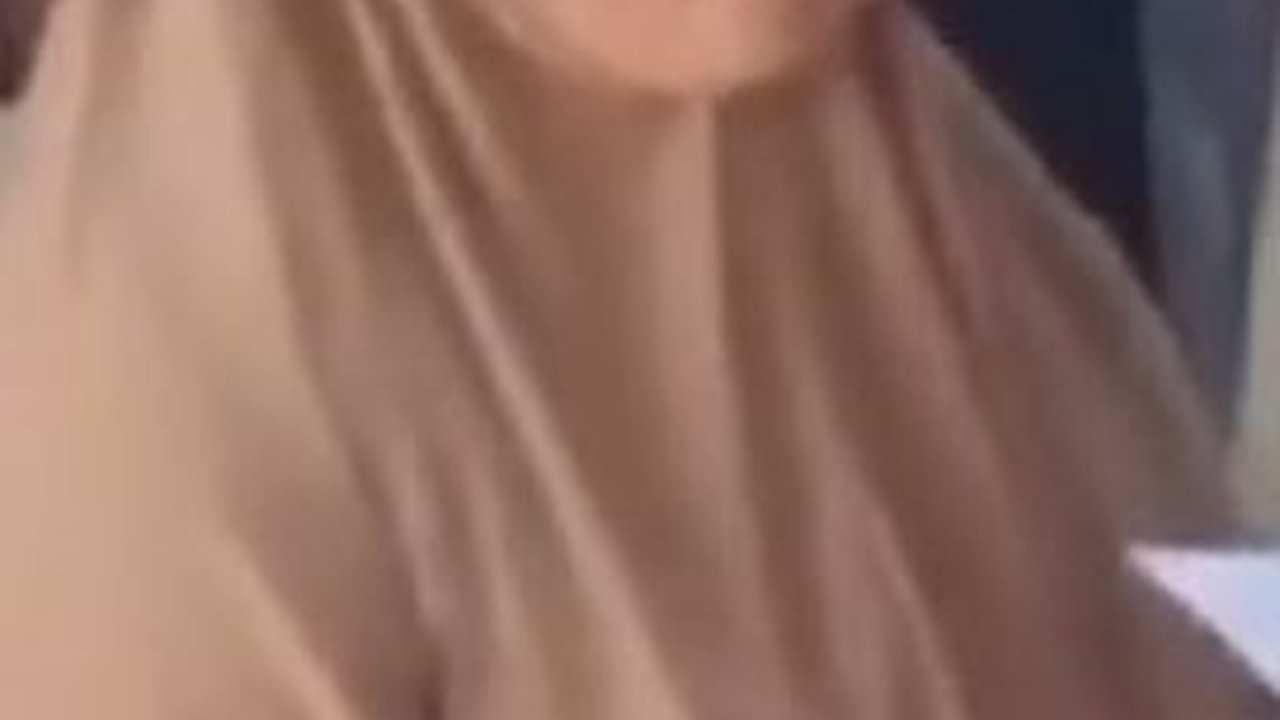 Momen Ibunda Imam Masykur Disumpah dengan Alquran saat Diperiksa POM TNI