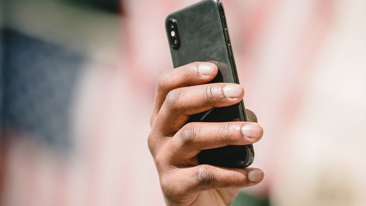 Pengertian Oversharing, Lengkap Beserta Penyebab dan Cara Mengatasinya