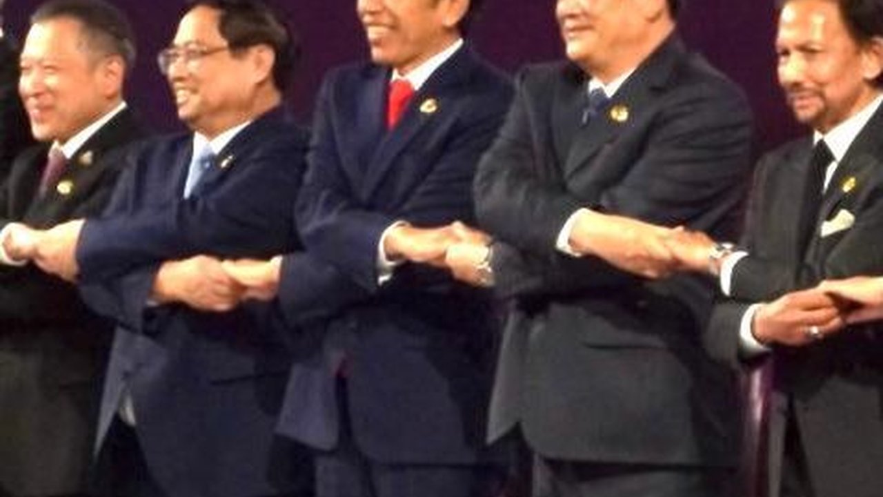 Presiden Joko Widodo Serukan Persatuan ASEAN Menuju Epicentrum of Growth