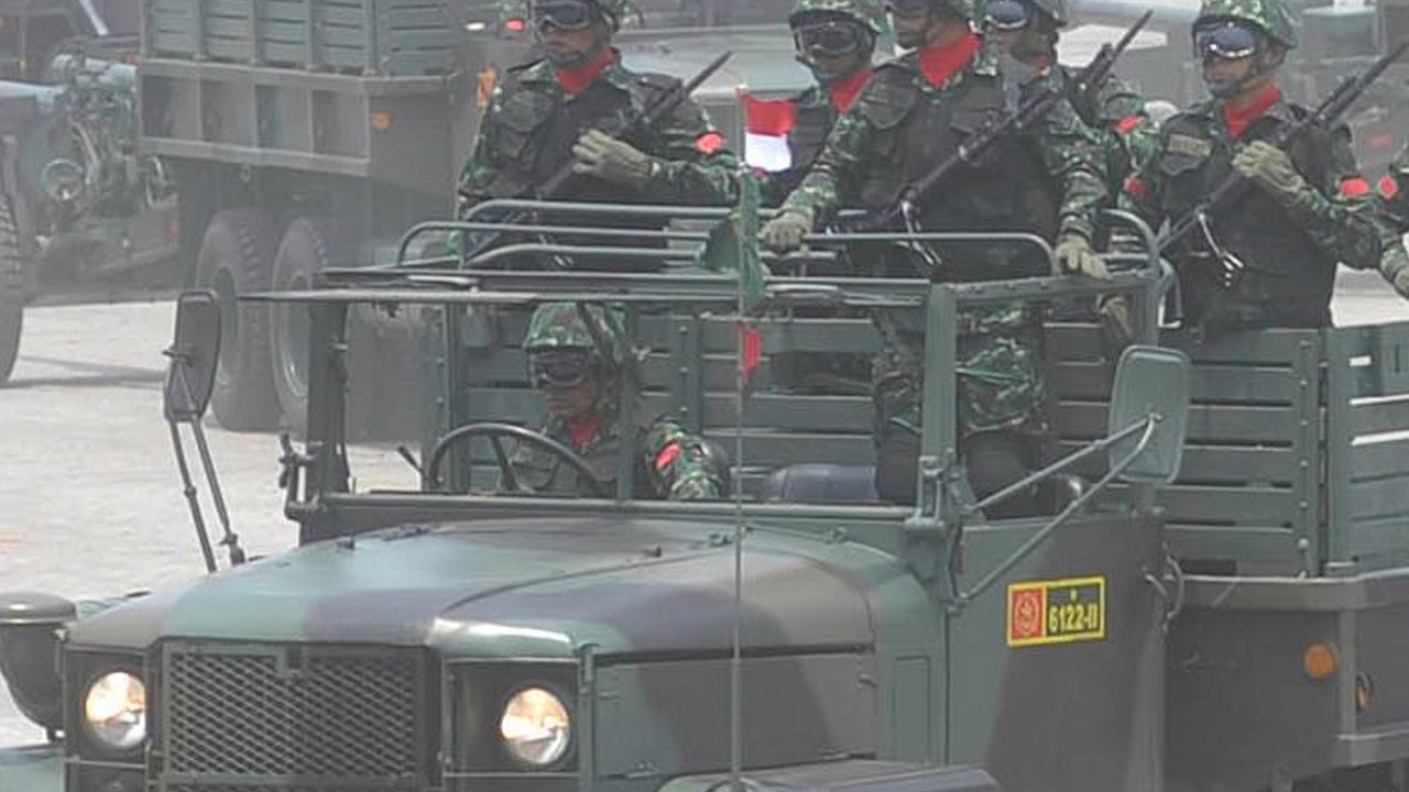 Dulu Jualan Air di Stasiun, Tak Disangka Jadi Jenderal Bintang Empat