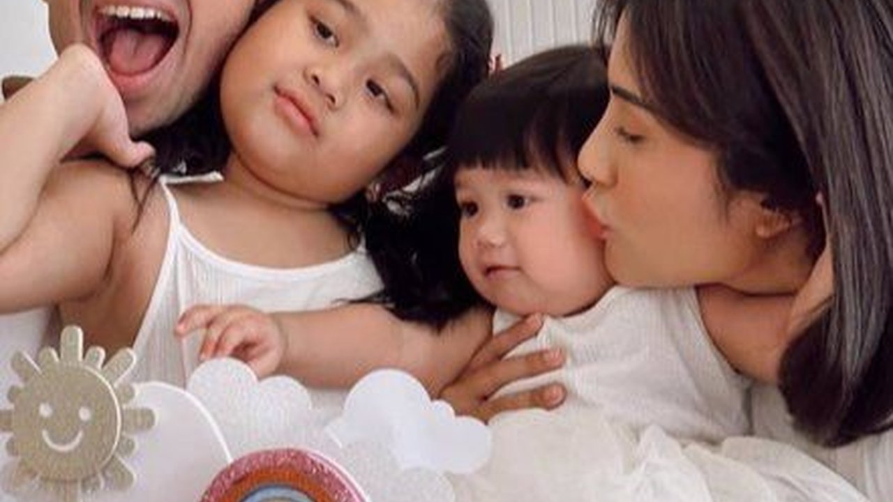 8 Foto Ulang Tahun Kayma Jayna Agyra Ke-1, Bukan Cucu Orang Sembarangan!