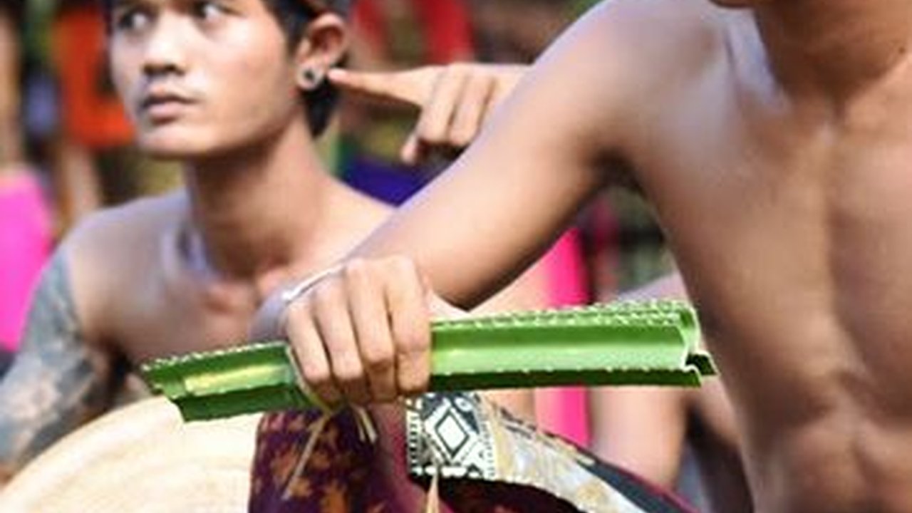 Mengenal Tradisi Perang Pandan di Timur Bali, Rutin Dilaksanakan Meski Sebabkan Luka-Luka