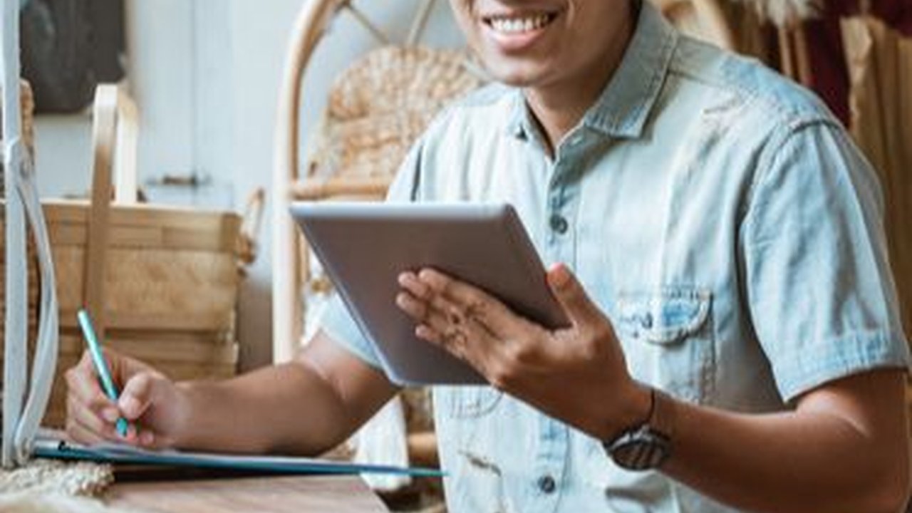 Jaga Keberlangsungan UMKM, Pemerintah Bakal Buat Aturan untuk Social Commerce