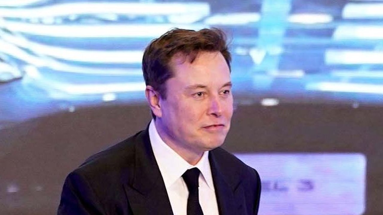 Menko Luhut Sesumbar Bagi-Bagi Golden Visa ke Orang Keren, Termasuk Elon Musk?