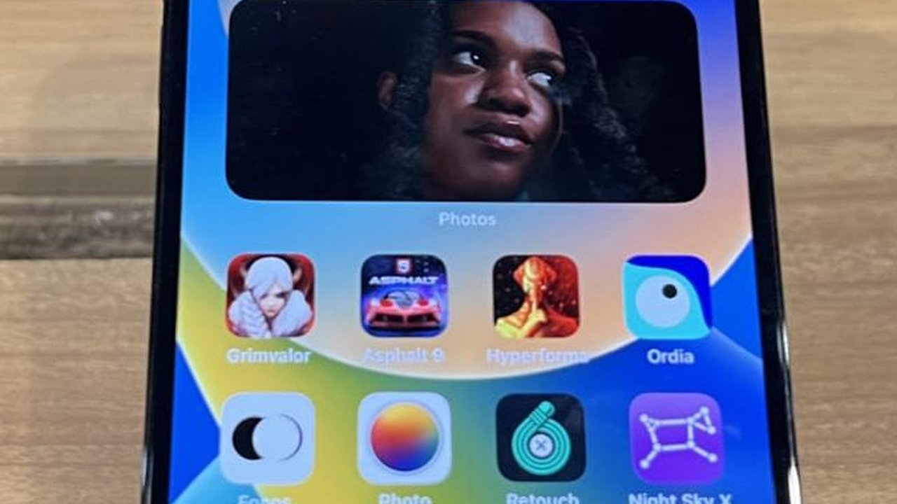 Makin Panas dengan Amerika! China Larang Pejabatnya Pakai iPhone