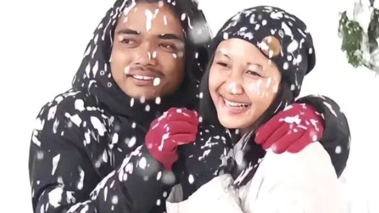 Viral Momen Pasangan Foto dengan Pemandangan Salju, Ternyata Endingnya Tak Terduga