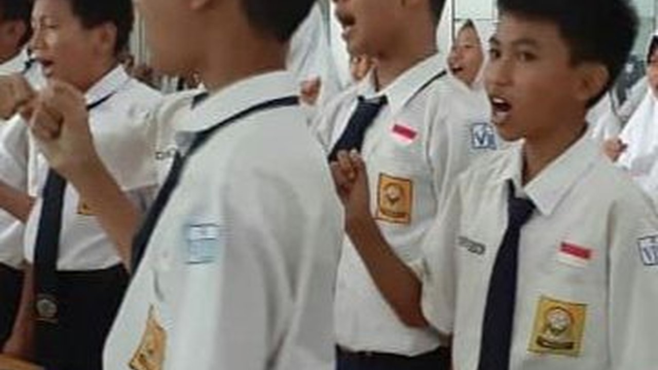 Cek NISN dengan Nama, Sekolah, dan Kode Pengenal Identitas Siswa