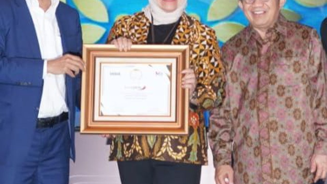 Media Sosial Bank Jatim Raih Penghargaan Dalam Ajang 20th Infobank-MRI BSE Awards 2023