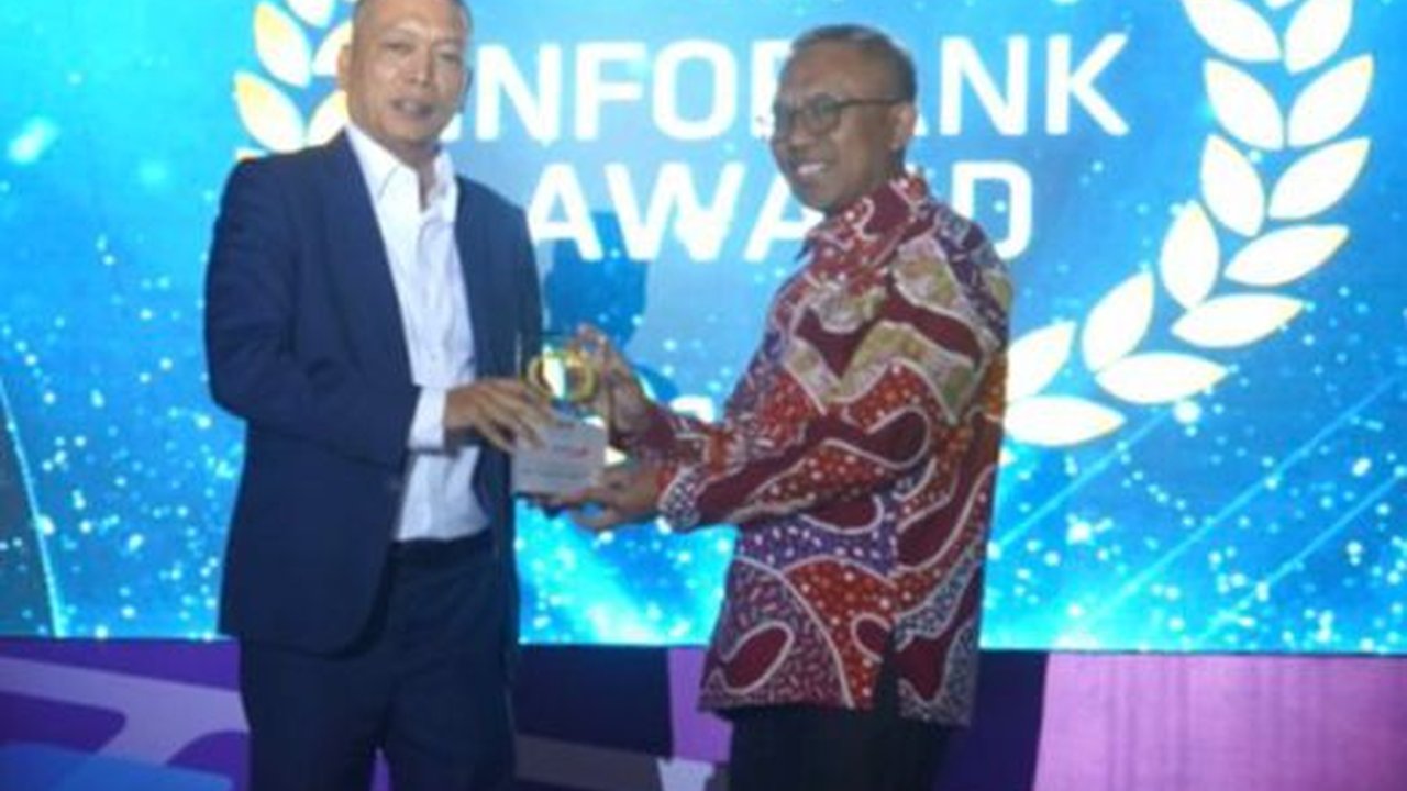 Kinerja Terus Positif, Bank Jatim Raih Penghargaan Infobank Award 2023