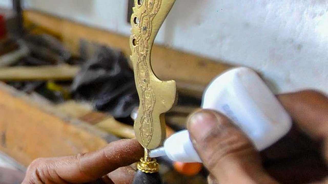 FOTO: Mengintip Pembuatan Senjata Pusaka Kujang yang Masih Eksis di Bogor