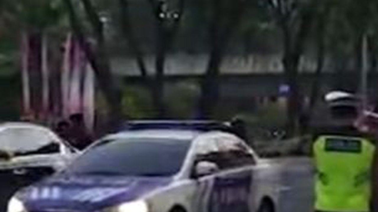 VIDEO: Fakta Mobil Patwal Polisi Bahayakan Iring Iringan KTT ASEAN, Dimaki Komandan dan Disanksi