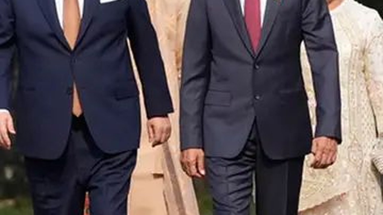 Bertemu Presiden Korsel, Jokowi Tagih lnvestasi Kendaraan Listrik USD 9,8 Miliar