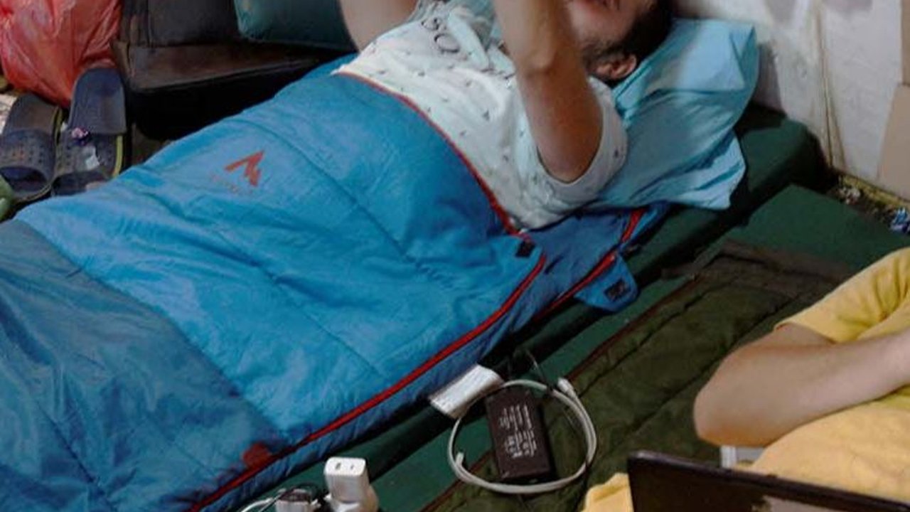 FOTO: Semangat Warga Montenegro Berlomba Jadi Orang Paling Malas, Sehari-hari Cuma Rebahan dan HP-an