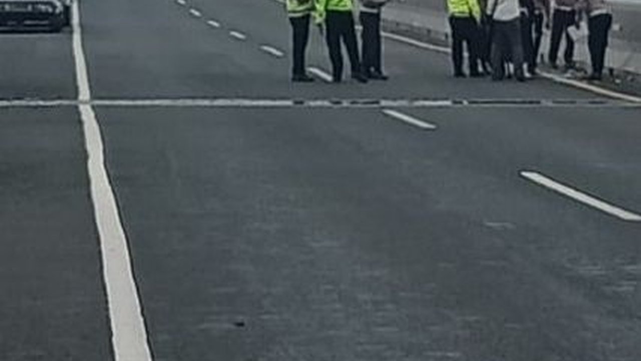 Kecelakaan Beruntun di Tol MBZ, Penyebabnya Mobil Anggota TNI Lawan Arah