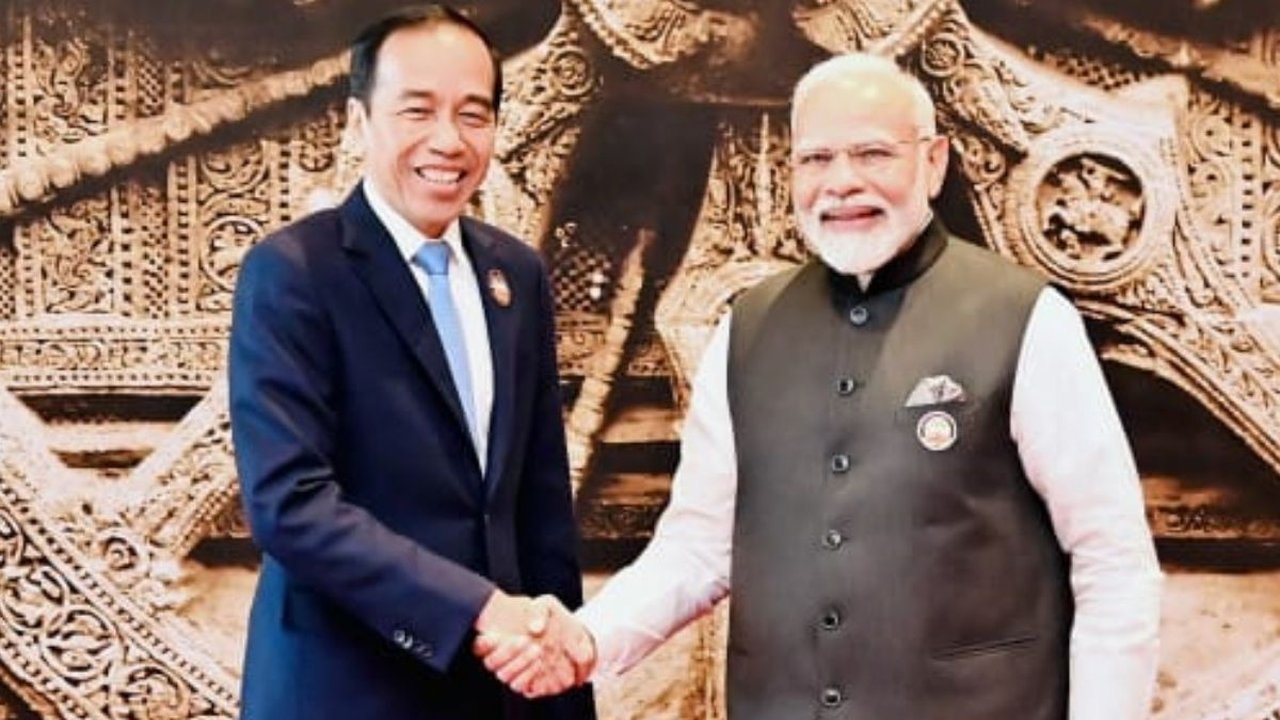 Hadiri KTT G20 India, Jokowi Disambut Langsung PM Narendra Modi