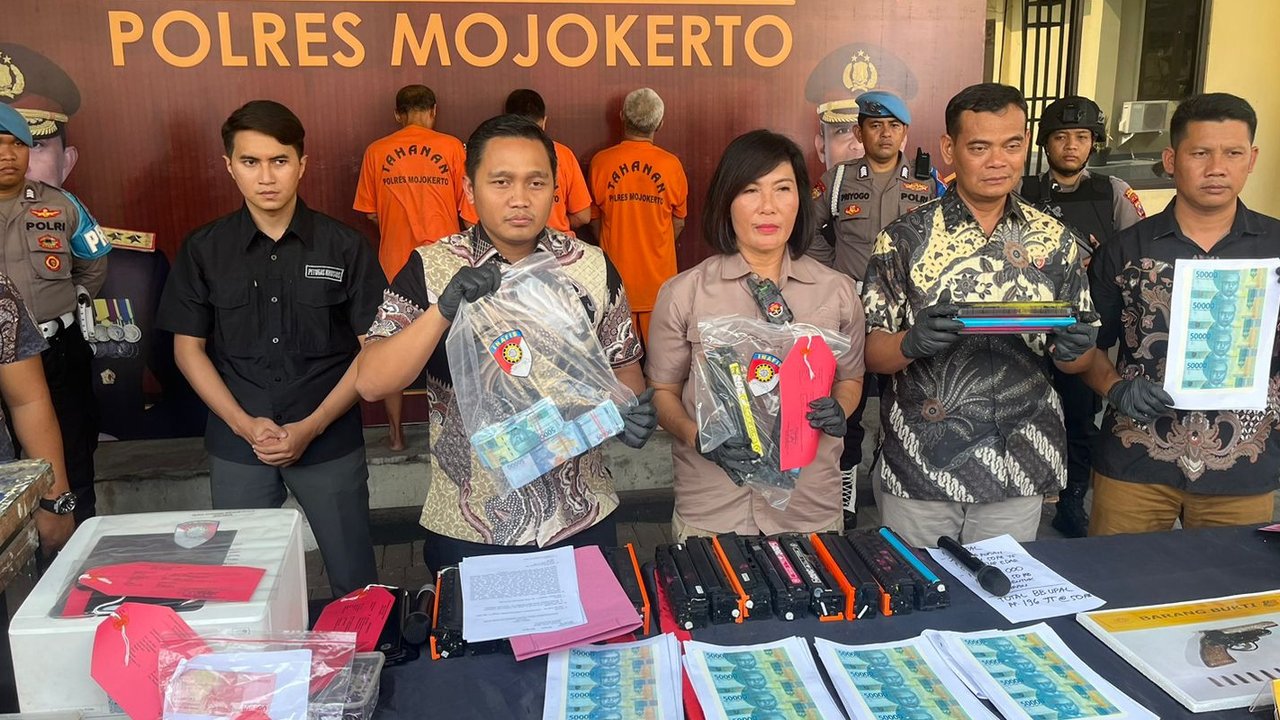 Pengedar Uang Palsu Ditangkap Polisi