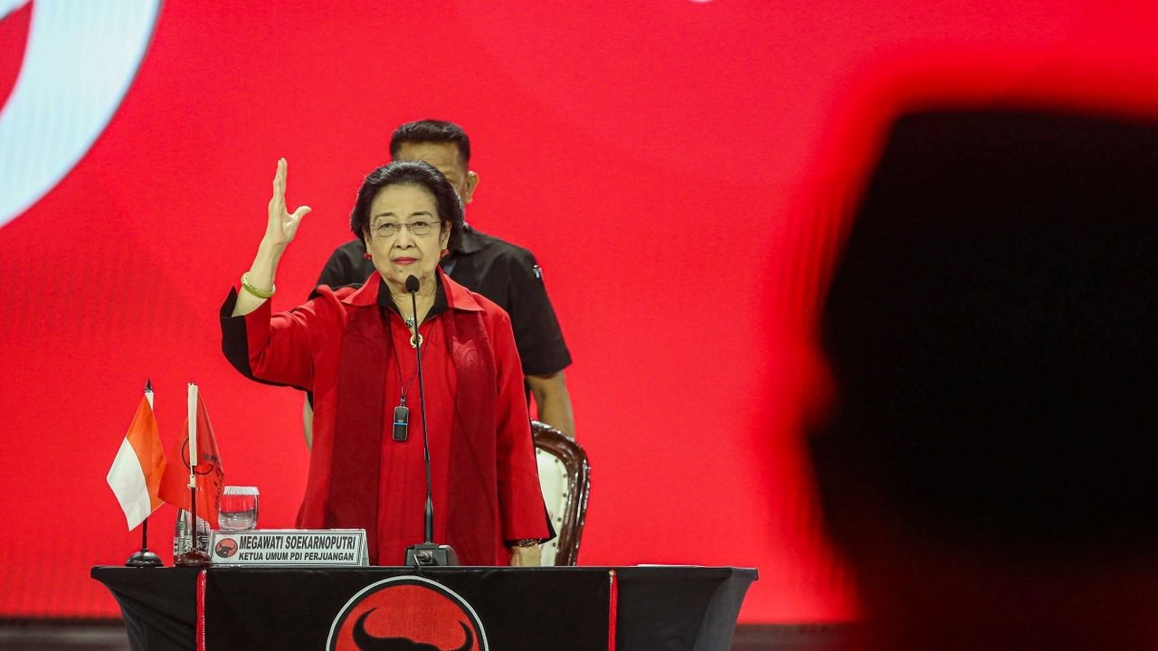 Ketua Umum PDI-P Megawati Soekarnoputri saat memberikan pidato penutupan Rakernas V PDIP di Beach City International Stadium Ancol, Jakarta Utara, Minggu (26/5/2024). Liputan6.com/Angga Yuniar