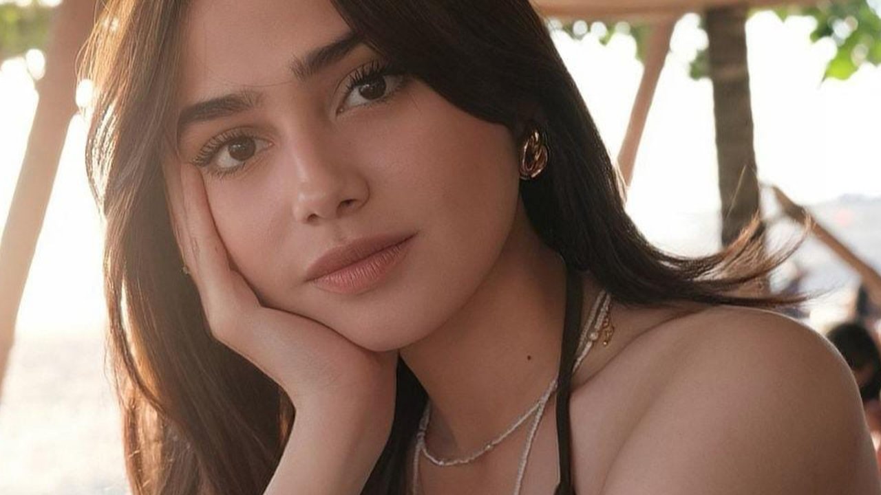 Secantik Bidadari, Potret Terbaru Syifa Hadju Ramai Disorot - Kolom Komentar Langsung Diserbu Netizen
