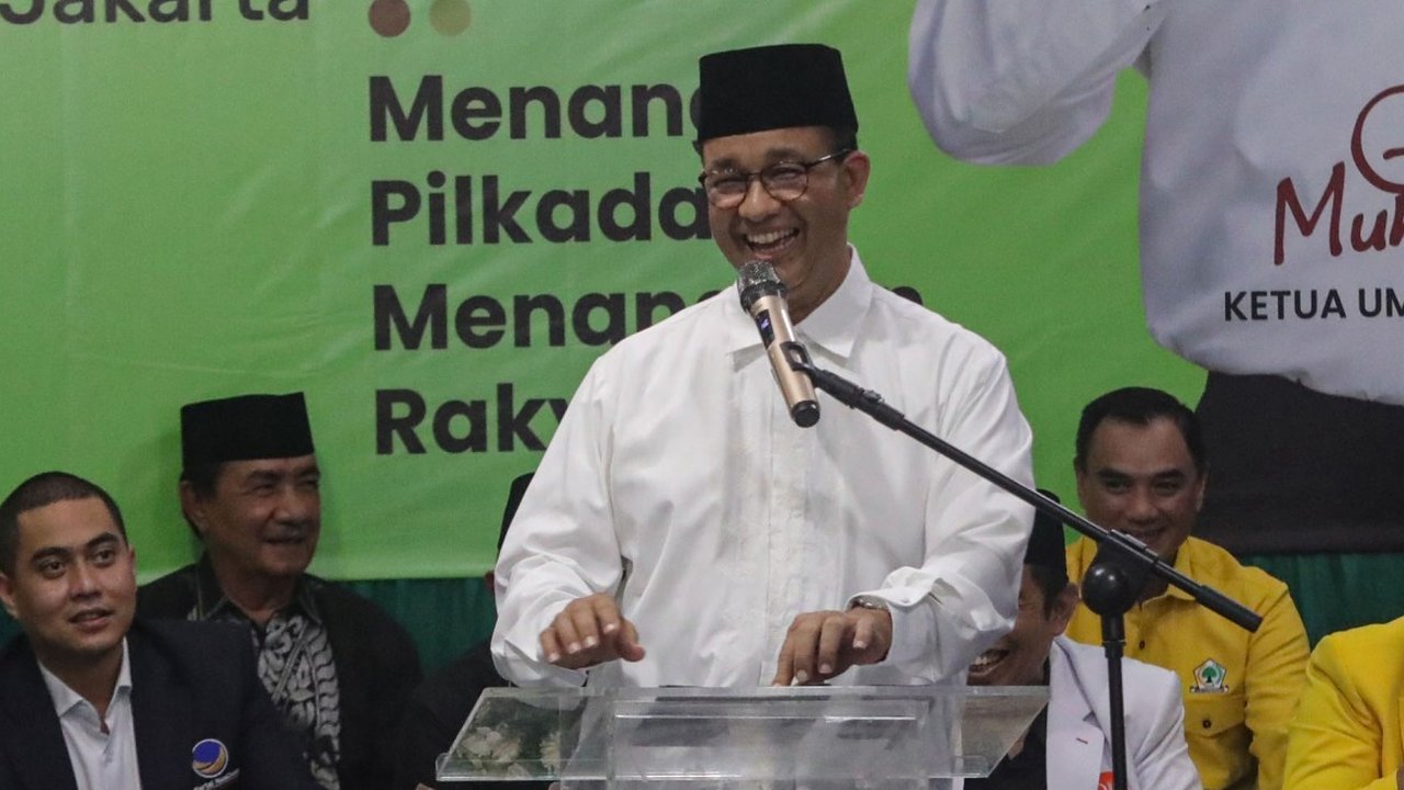 Eks Gubernur Jakarta Anies Baswedan saat menyambangi DPW PKB Jakarta, di Pulo Gadung, Jakarta Timur, Minggu (21/7/2024).
